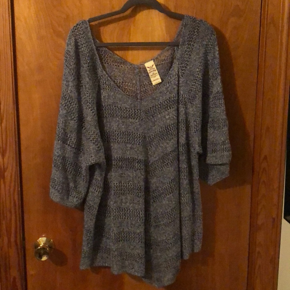 4X flowy crochet sweater top